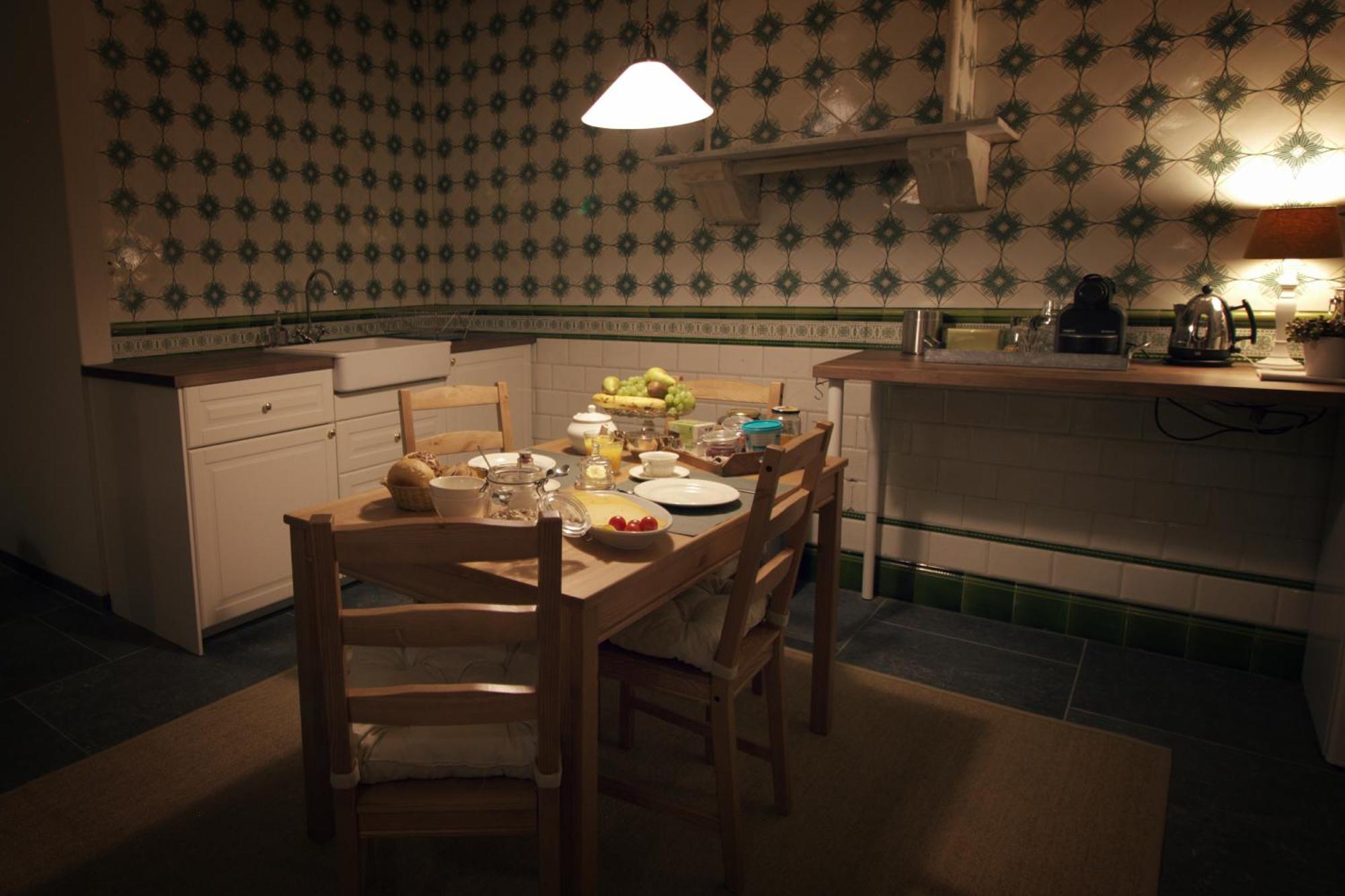 Quiet Apartment In Antwerp Near Parc - B&B Intermezzo - Business & Leisure 객실 사진